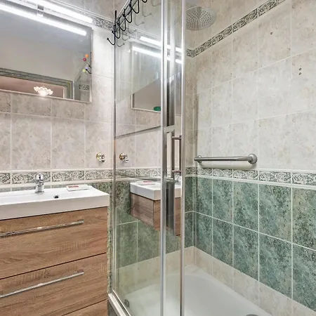 Maison De Faveri 2 A 5 Personnes بيت للعطل